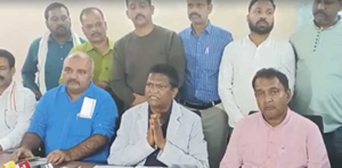 धनबाद में बाबा बागेश्वर के कार्यक्रम को नहीं मिली अनुमति, भाजपा विधायक बोले- हेमंत सरकार हिंदू विरोधी